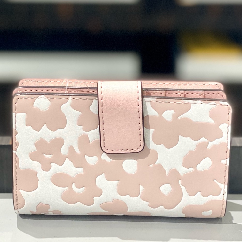 Michael Kors Jet Set Medium Floral Print Bi-Fold Wallet - Picture 5 of 12